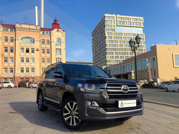Аренда автомобиля Toyota Land Cruiser во Владивостоке